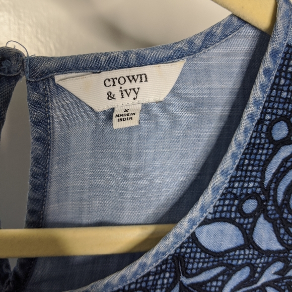 Crown and Ivy Chambray Lace Embroidered Top - Picture 5 of 5